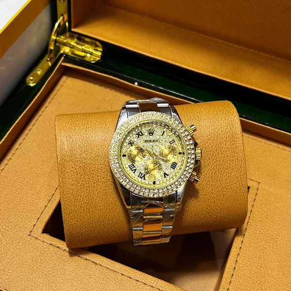 Vibepage Diamond Pavé Gold Dial Two-Tone Luxury Edition – Iced-Out Statement Watch