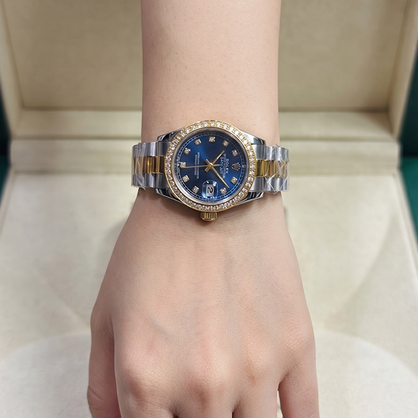 Vibepage Crystal Bezel Emerald Green Dial Two-Tone Women's Luxury Edition – Elegant Ladies Watch