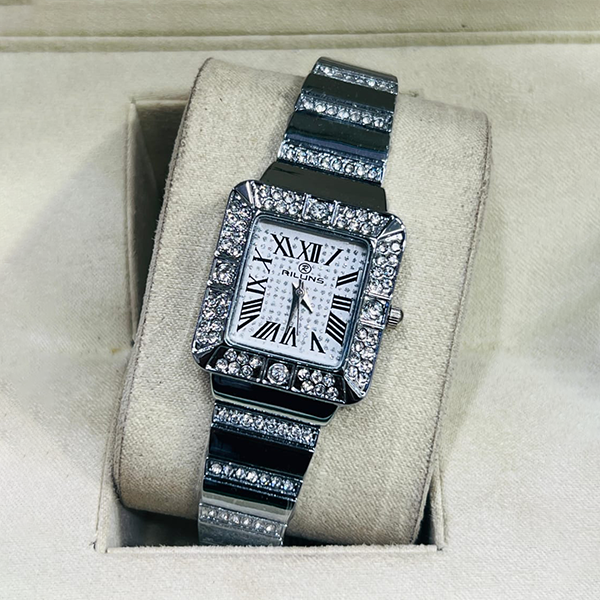 Vibepage Diamond Pavé Square Roman Numeral Full Silver Women's Luxury Edition – Iced-Out Square Watch