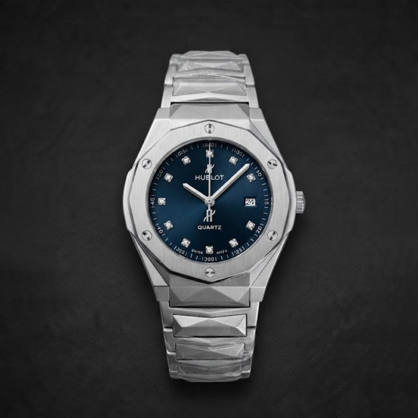 Vibepage Shadow Geometric – Sculpted Silver Steel & Sunburst Charcoal Grey Dial Watch for Men