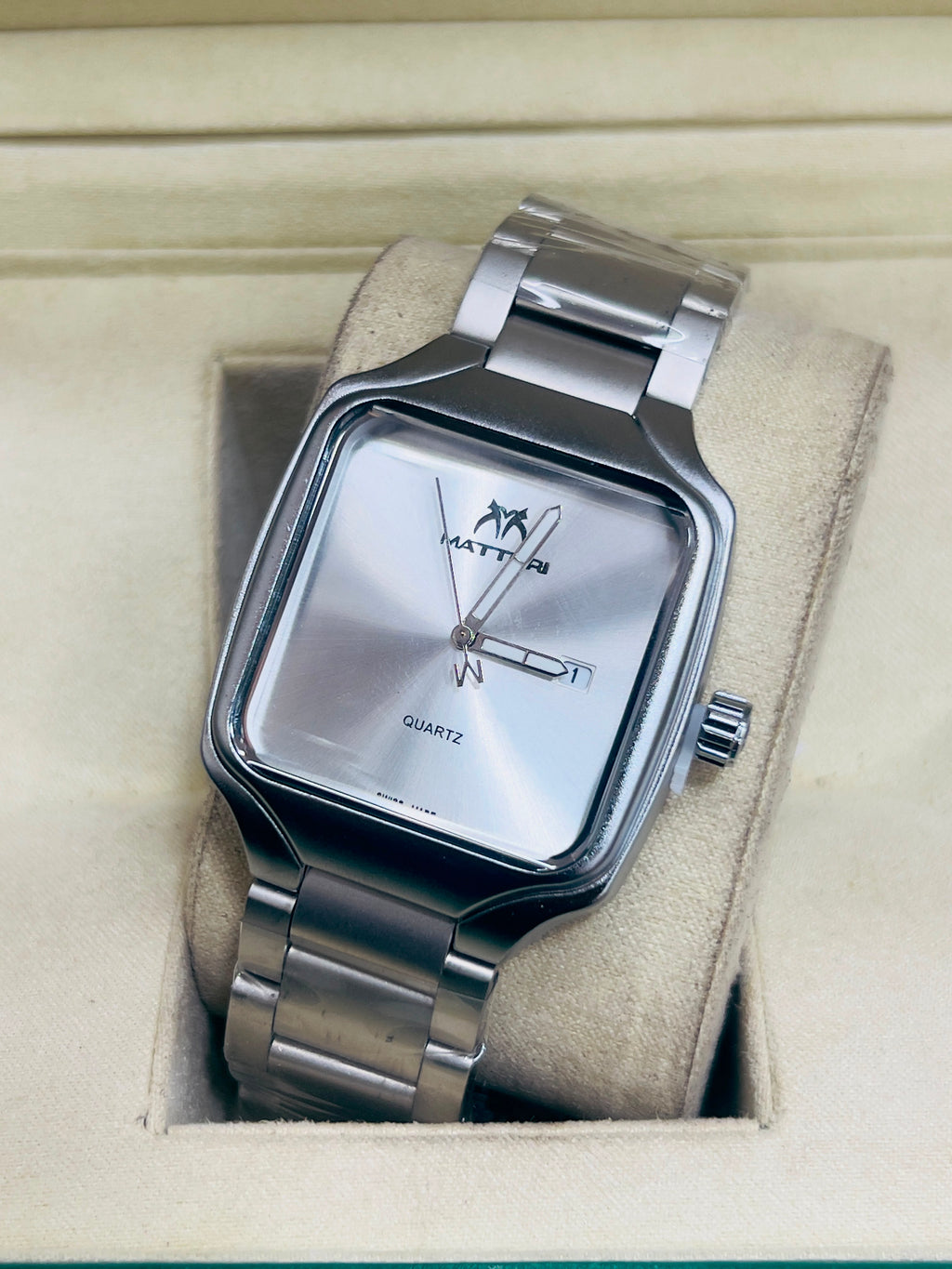 Vibepage Modern Cushion Executive – Rounded-Square Minimalist Watch