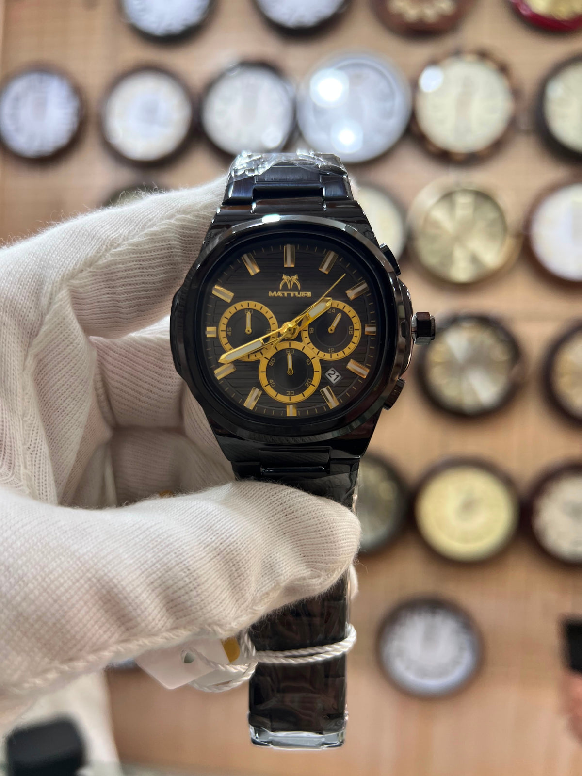 Vibepage Nautical Cushion Chrono – Iconic Porthole Style Chronograph Watch