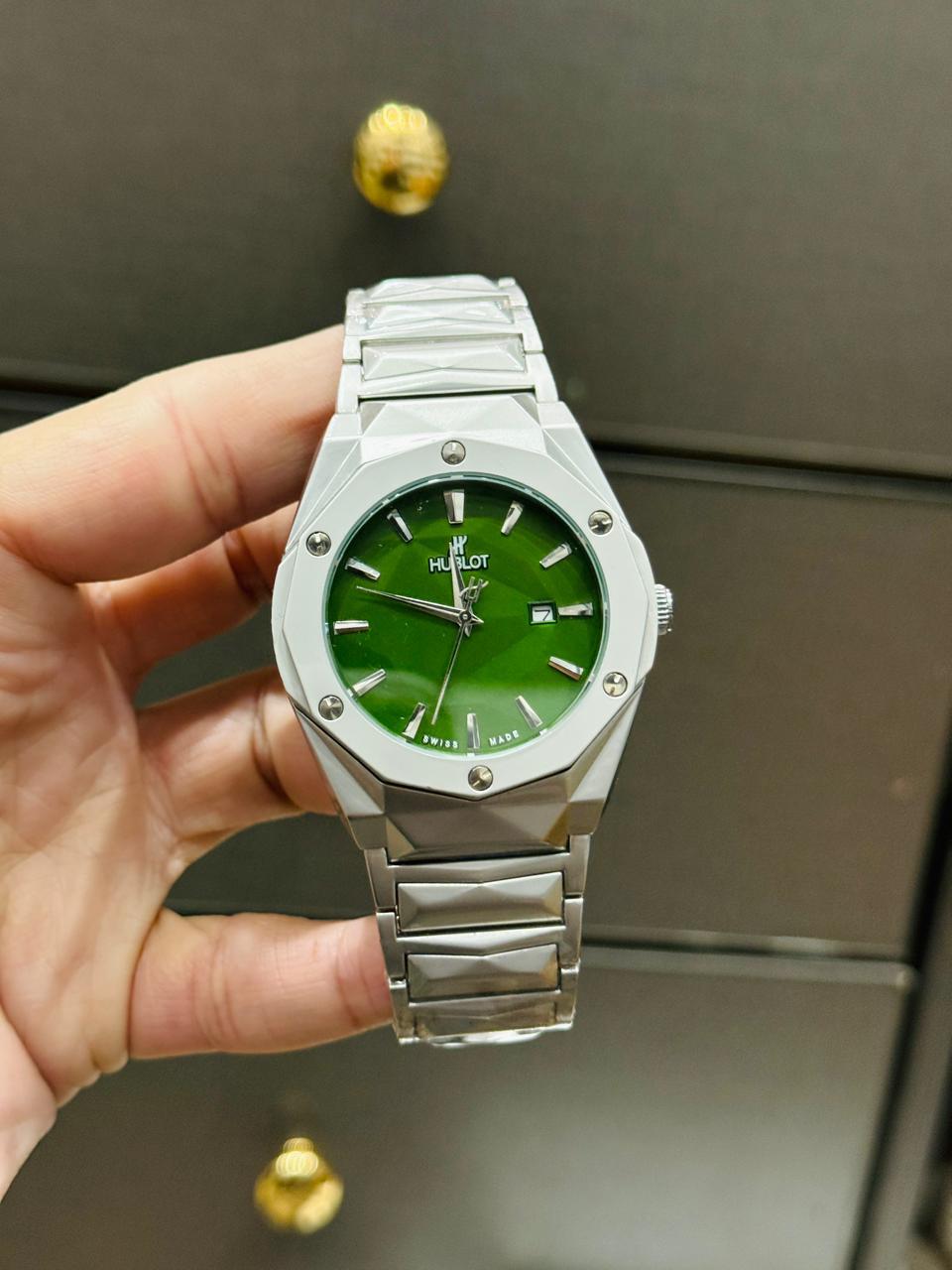 Vibepage Shadow Geometric – Sculpted Silver Steel & Sunburst Charcoal Grey Dial Watch for Men