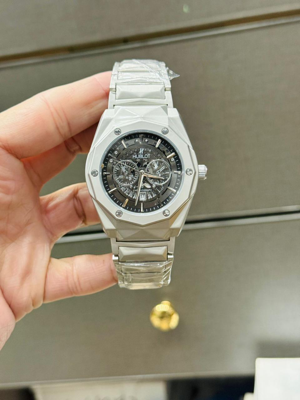 Vibepage Geometric Sculpted Chrono – Multi-Faceted Architectural Chronograph Watch