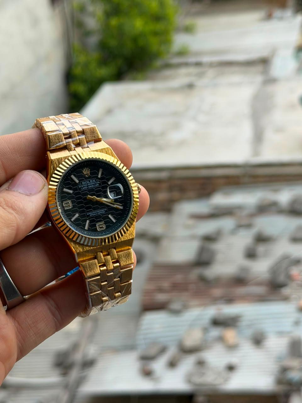 Vibepage Datejust Motif Edition – Classic Fluted Bezel Watch with Geometric Dial