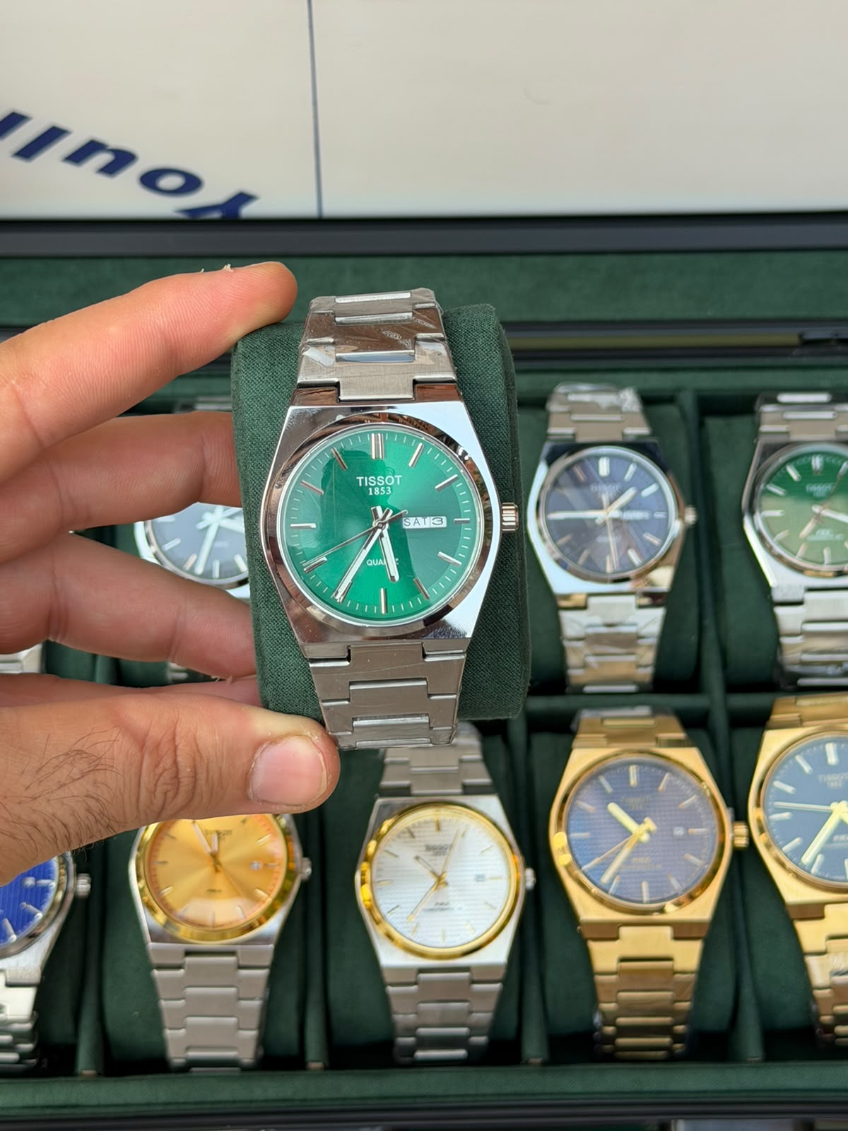 Vibepage Integrated Retro Executive – Classic Tonneau Case Watch with Integrated Link Bracelet