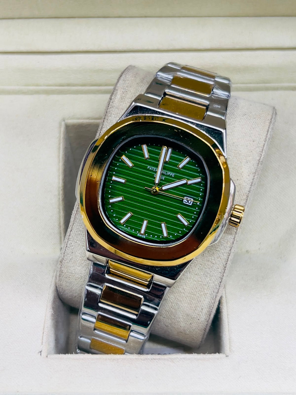 Vibepage Nautilus Horizon Executive – Iconic Rounded Octagon Porthole Watch