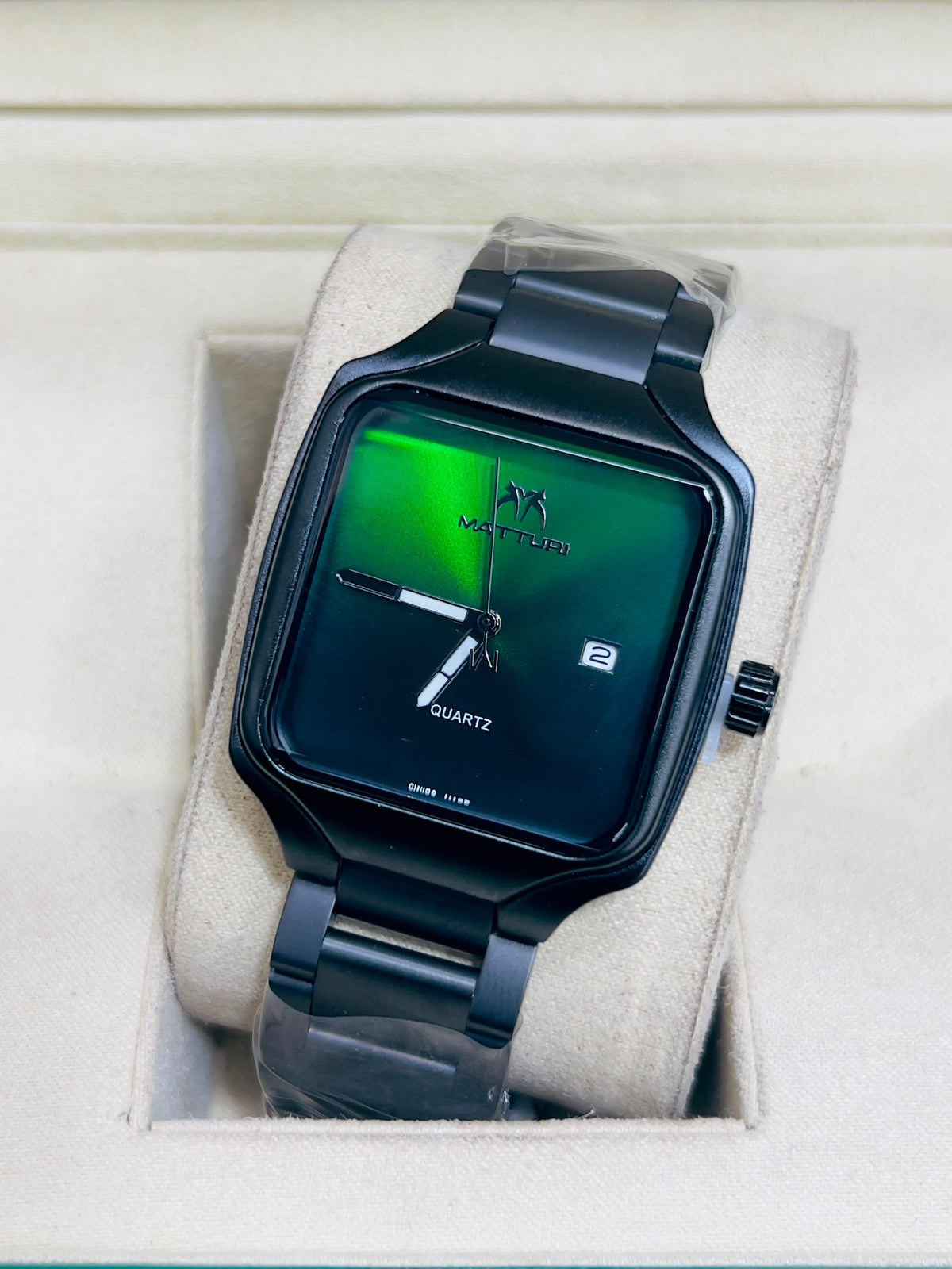 Vibepage Modern Cushion Executive – Rounded-Square Minimalist Watch